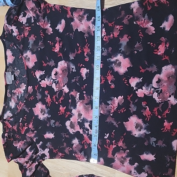 J Jill floral blouse - Picture 6 of 8